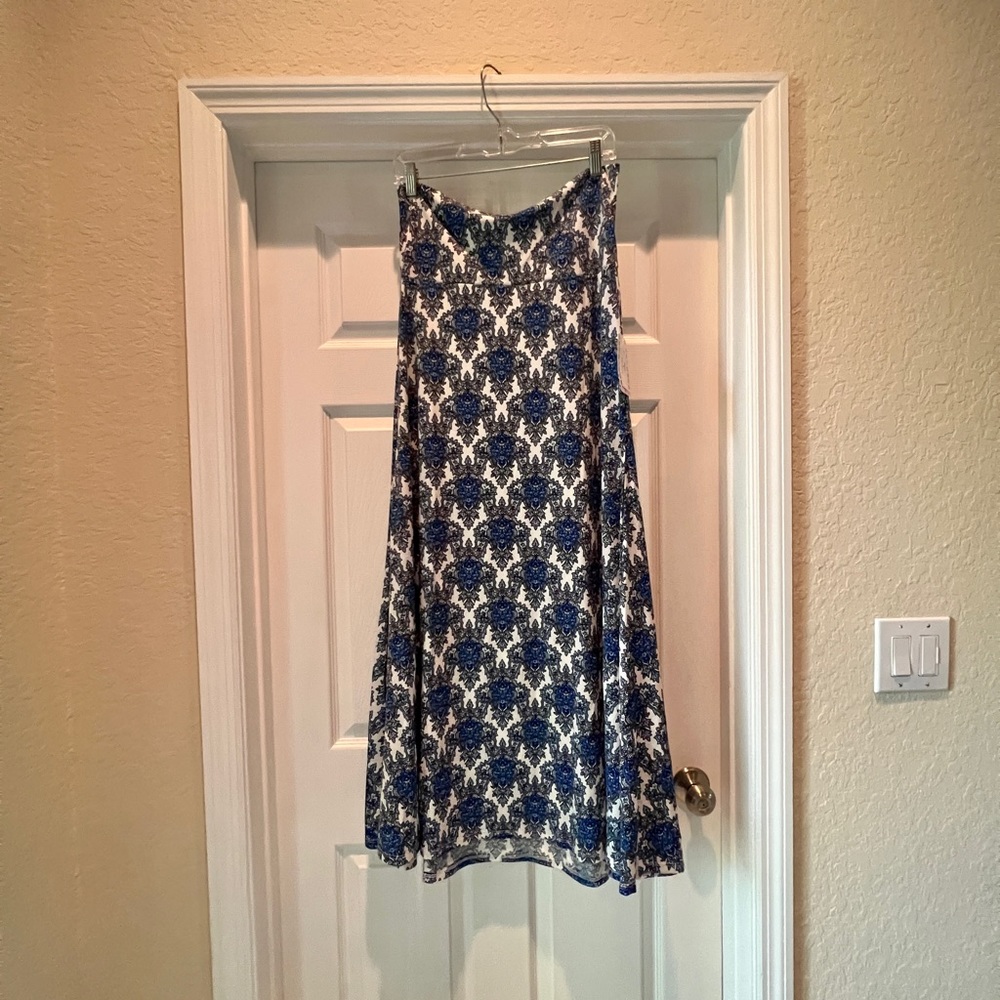 Lularoe Maxi Skirt, Size M NWT